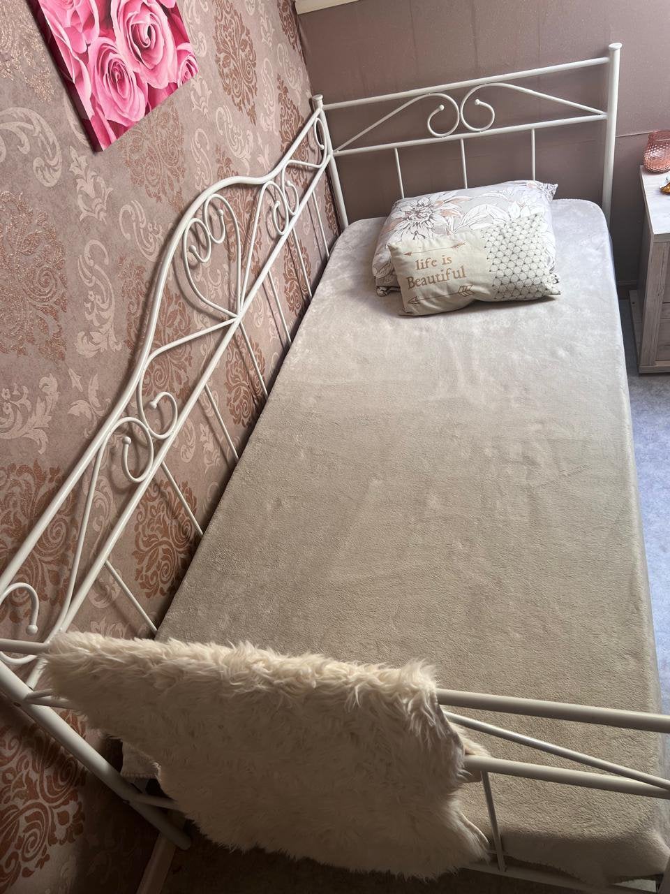 Lit blanc metal a vendre, Maison & Meubles, 90 cm, Une personne, Enlèvement, Utilisé