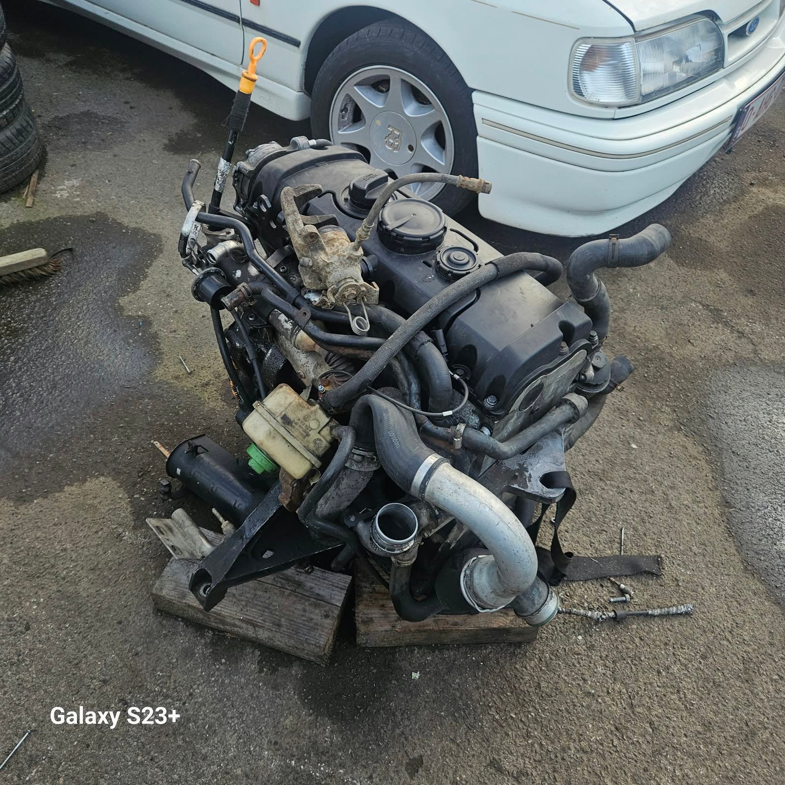 Motor t5 2007. 96 kw 130ps 269000km VW 2007, Auto-onderdelen, Ophalen of Verzenden