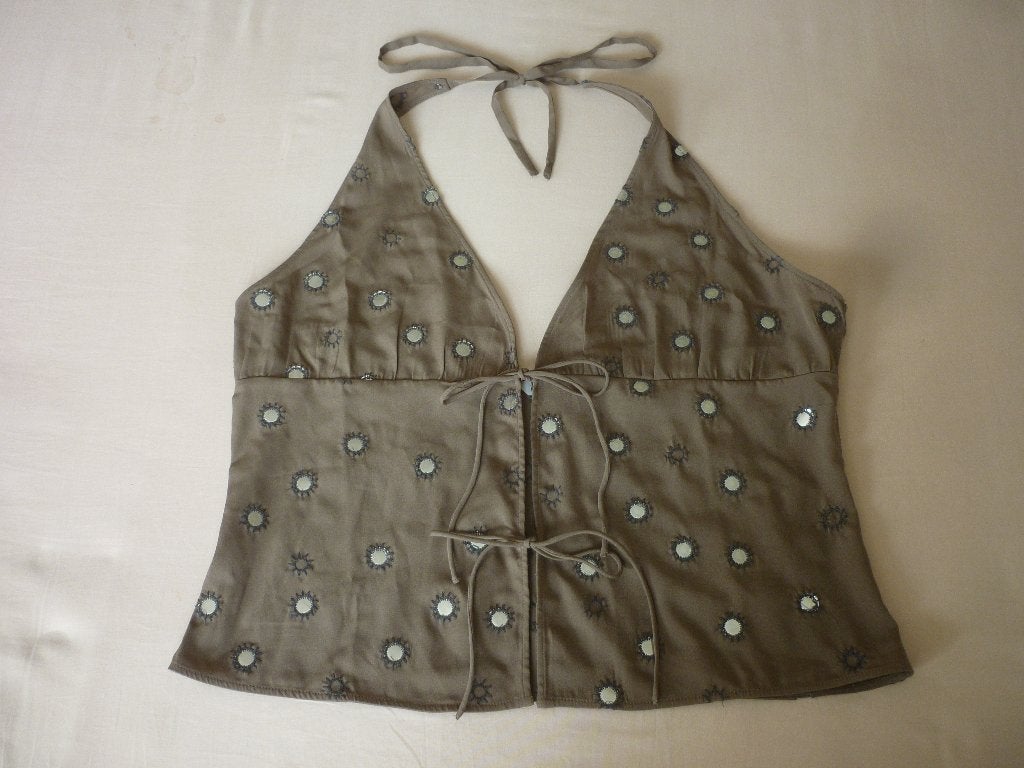 Haltertopje Weekday met Strikbandjes aan de Voorkant, Vêtements | Femmes, Tops, Taille 38/40 (M), Enlèvement ou Envoi, Autres couleurs