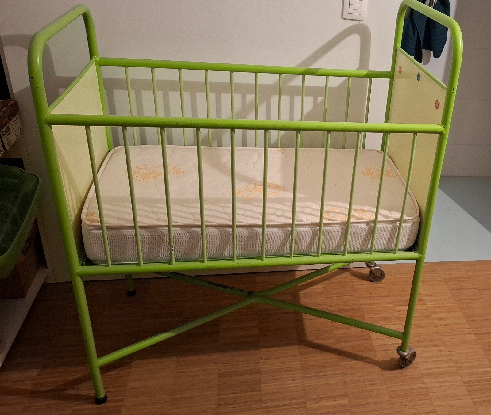 Vintage kinderbedje 100 x 56 cm, Kinderen en Baby's, Ophalen