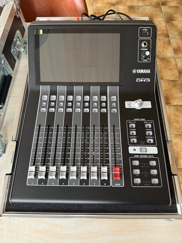 Yamaha DM3 (nieuw) in fllightcase, Muziek en Instrumenten, Mengpanelen, Nieuw, 20 kanalen of meer, Ophalen of Verzenden