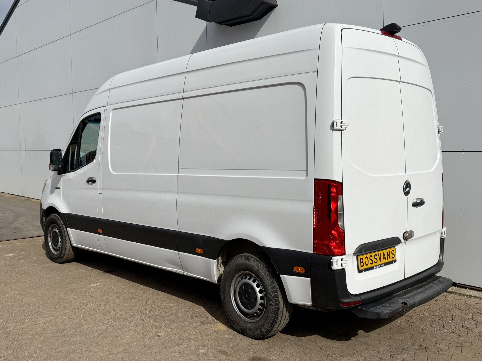Mercedes-Benz eSprinter 312 55kWh L2H2 Elektrisch 168km WLTP, Stof, Gebruikt, Zwart, 116 pk