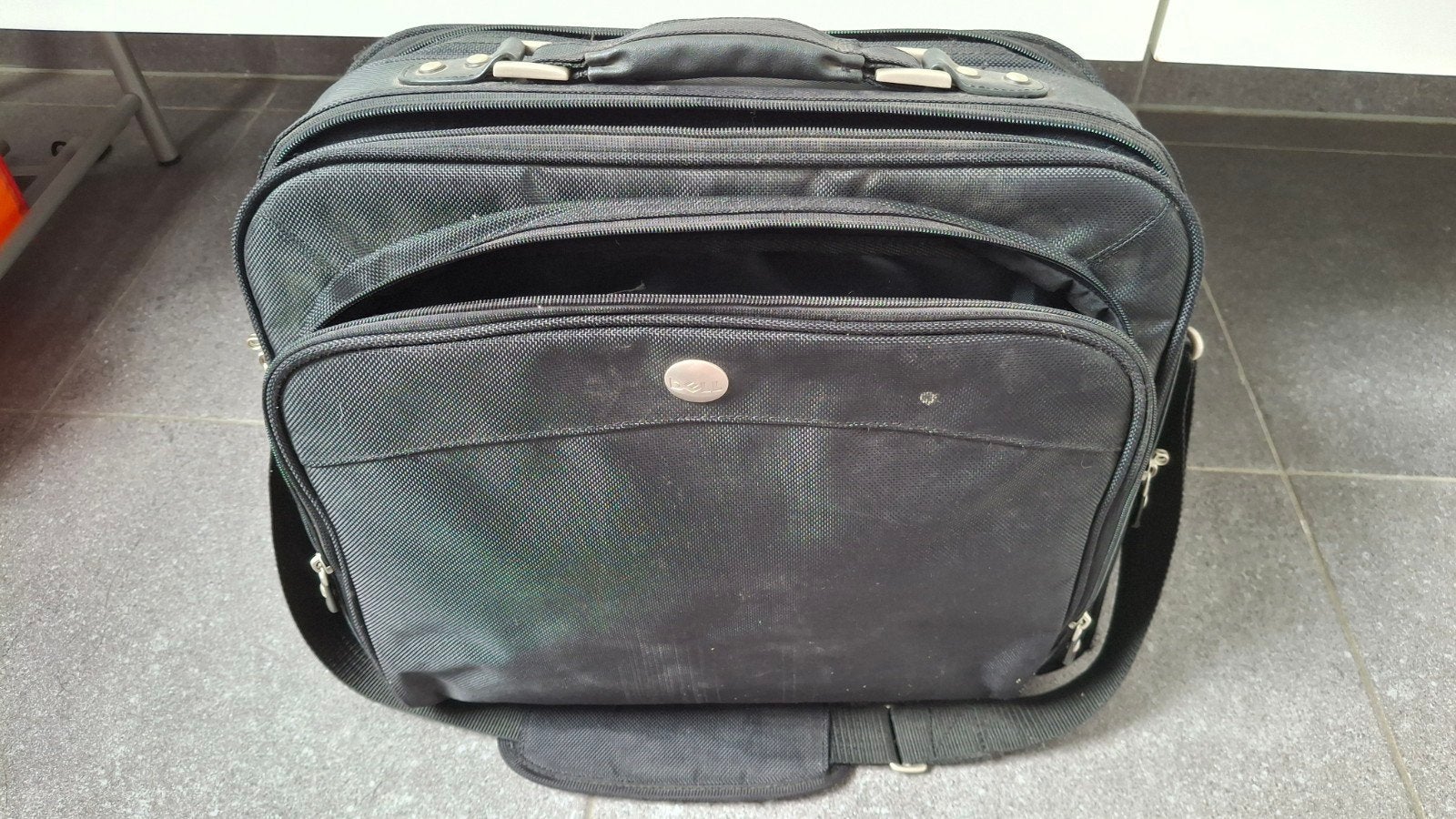 Stevige DELL laptop tas, Computers en Software, Laptoptassen, Ophalen, Gebruikt, Dell