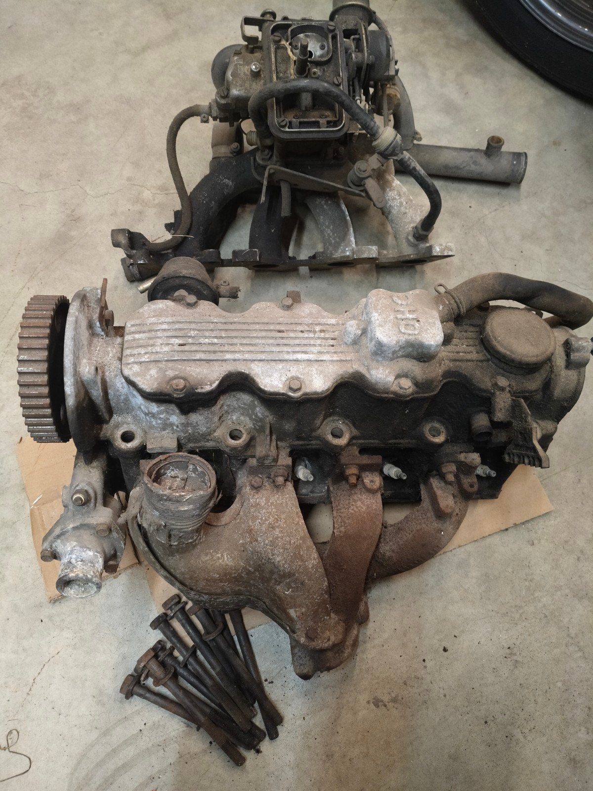 opel ascona cilinderkop + carburateur, Ophalen, Opel