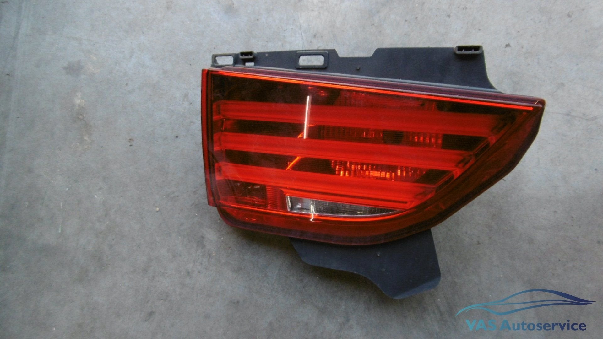 Achterlamp  achterlicht BMW 5-serie GT F07 links in de klep, -, Utilisé, -, Enlèvement ou Envoi