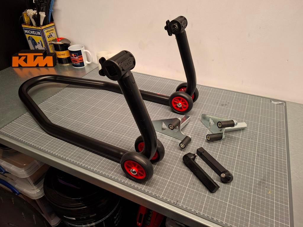Paddock stands voor, Enlèvement ou Envoi