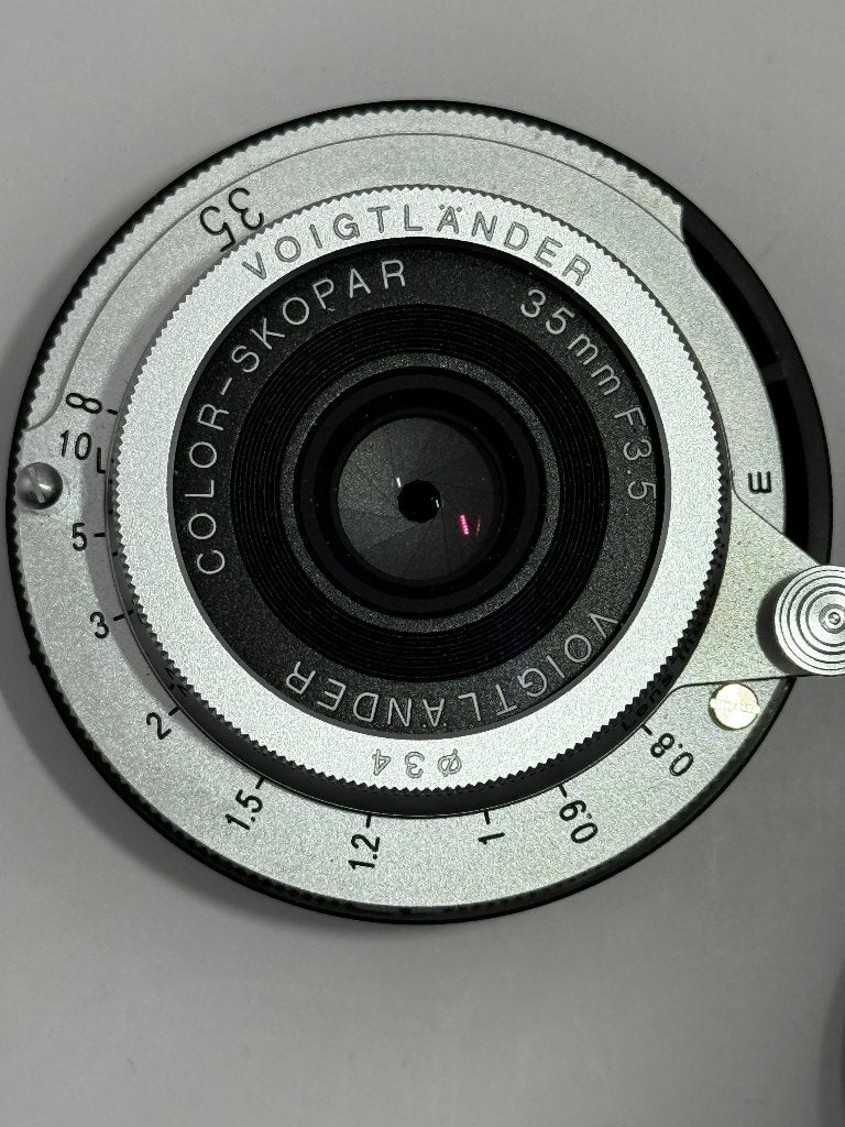 Voigtländer Color-Skopar 35mm f/3.5 Asph. monture Leica M VM, Monture Leica M, Enlèvement ou Envoi, Filtre inclus, 35 mm