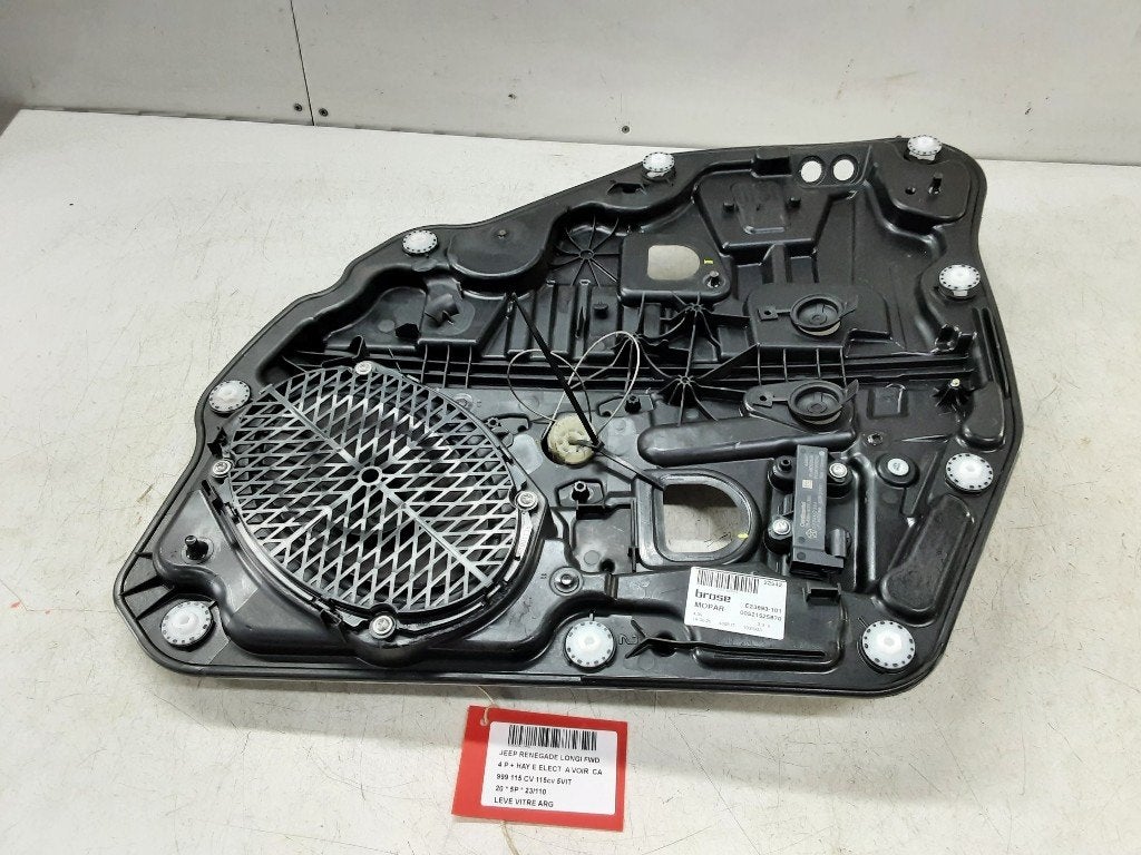 MECANISME VITRE ARRIÈRE GAUCHE Jeep Renegade (BU), Jeep, Mevr. I. Hauben, Utilisé, Rue de l'Espoir 34 34
4030  GRIVEGNÉE, BE