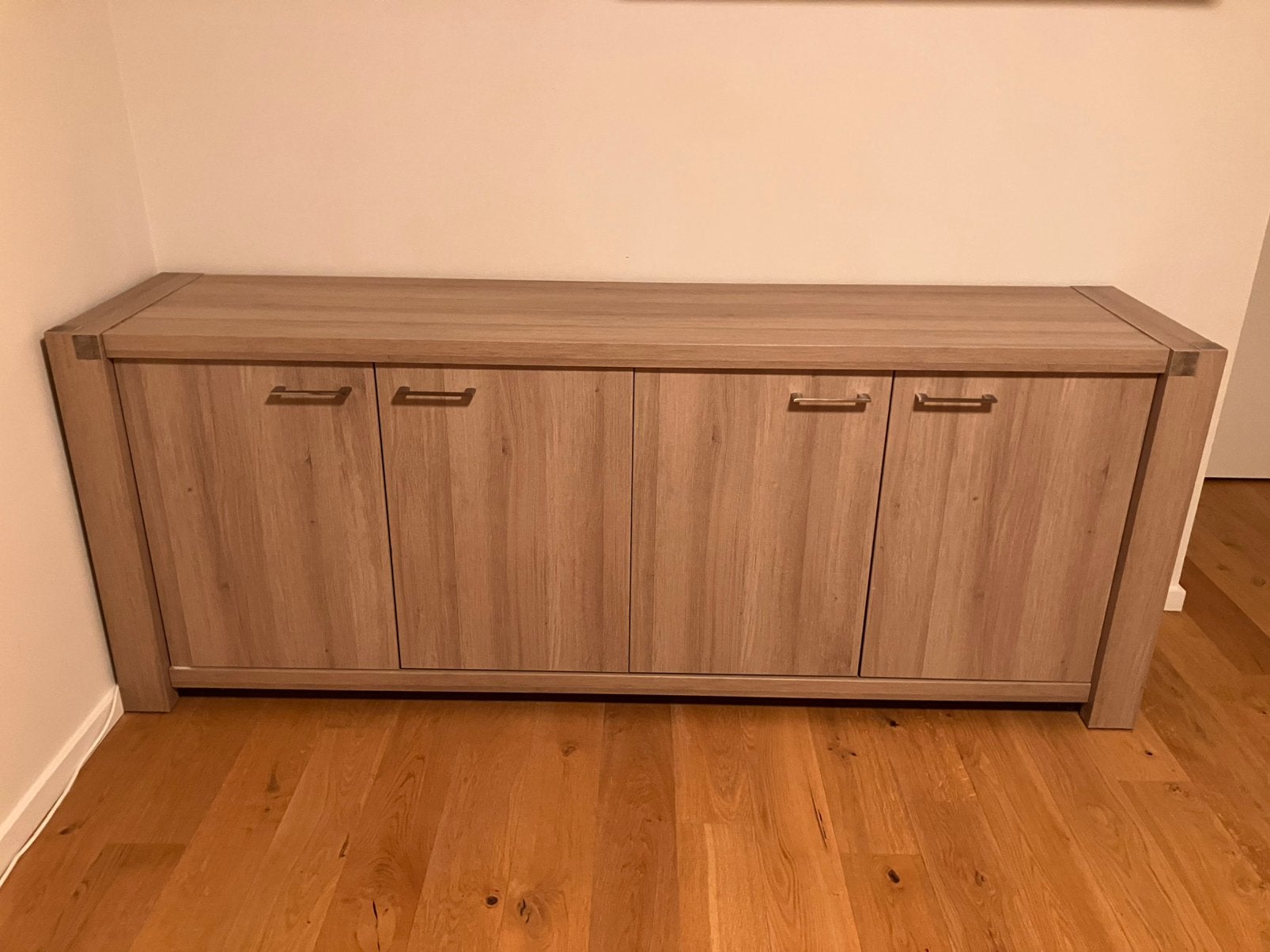 Gratis dressoir & barkast in zeer goede staat, Huis en Inrichting, Kasten | Dressoirs, Gebruikt, Ophalen