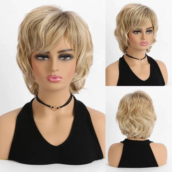 Pruik kort haar met slagen blondmix met iets donkere roots, Verzenden, Nieuw