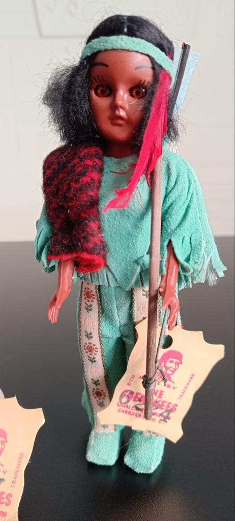 Carlson Native American girls dolls., Enlèvement ou Envoi