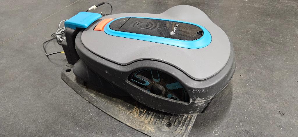 tondeuse gardena sileno life 750, Jardin & Terrasse, Tondeuses robotisées, Enlèvement, Utilisé, 20 à 25 cm, Avec capteur de pluie