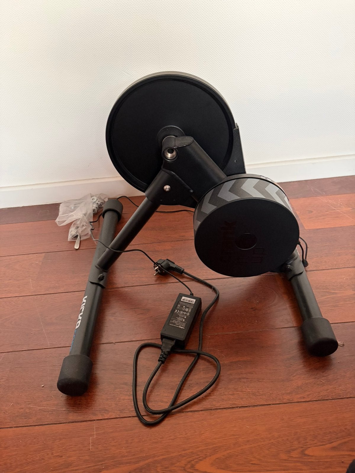Wahoo Kickr Core, Enlèvement, Utilisé, Métal, Jambes