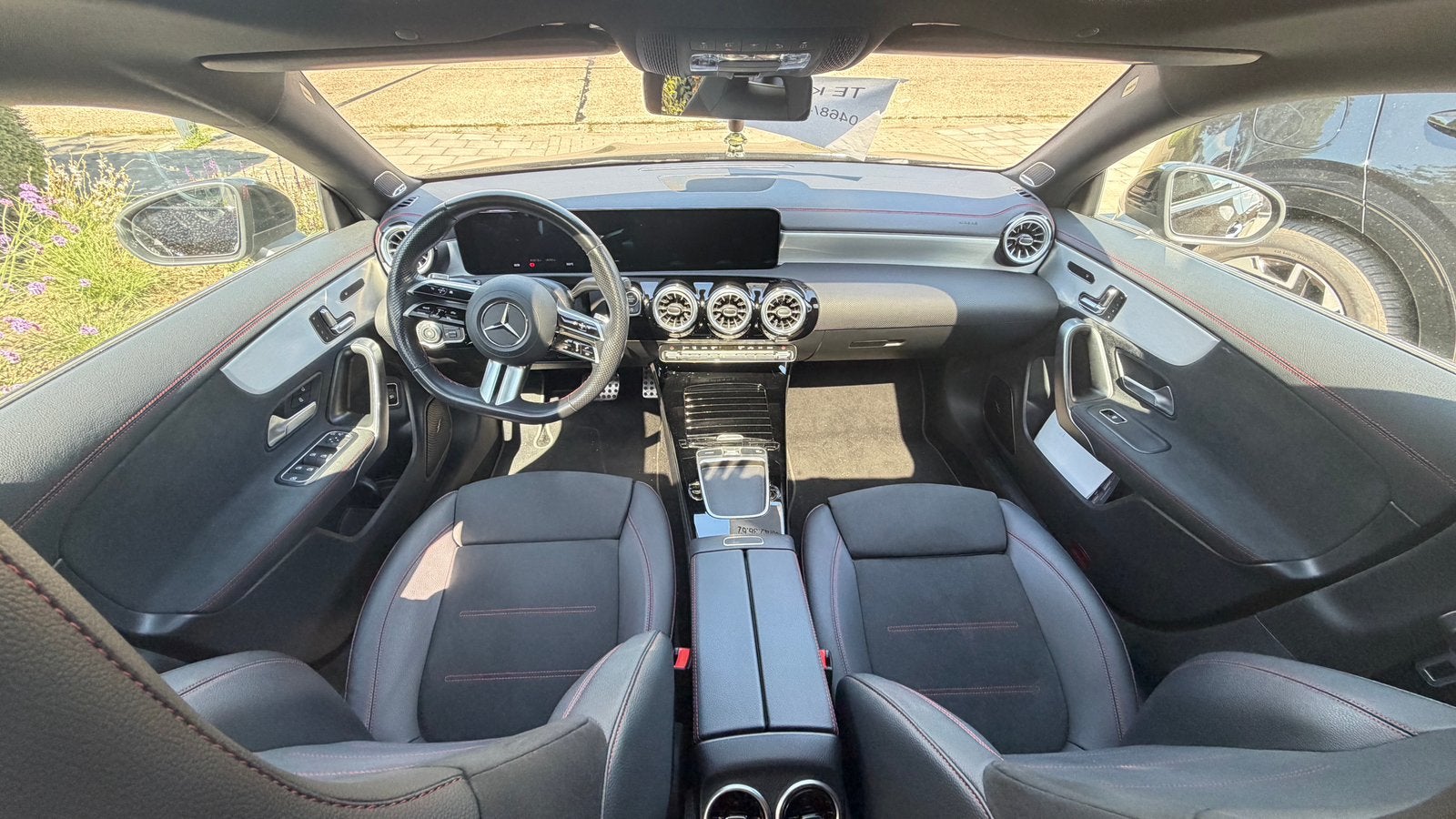 CLA 180 AMG line - Full option + trekhaak!, Auto's, CLA, Alcantara, Zwart, Particulier