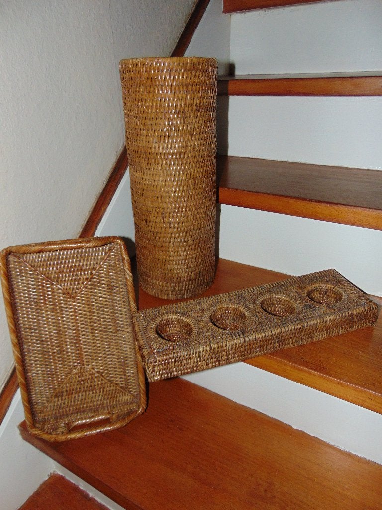 Rotan dienblad, vaas en theelichthouder, Huis en Inrichting, Gebruikt, Gevlochten, Natuurlijk materiaal, Ophalen of Verzenden