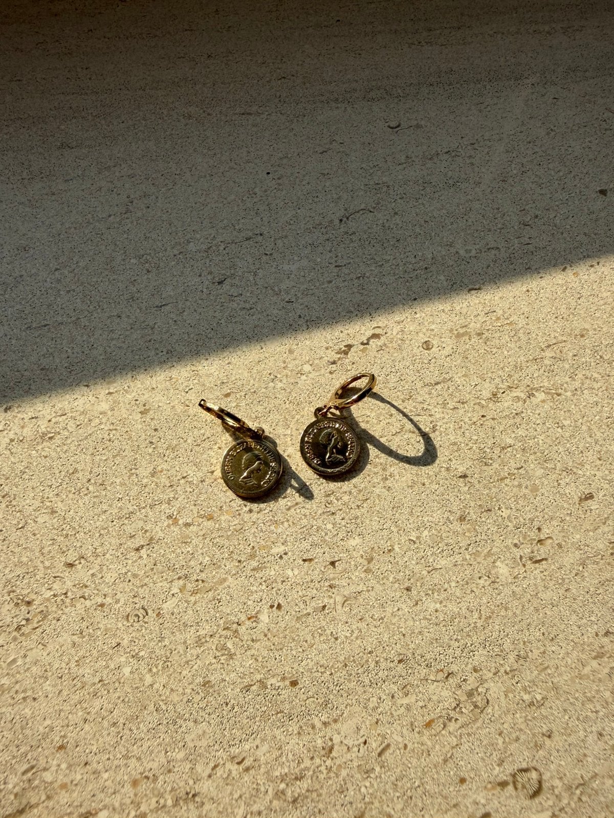 Oorbellen, Handtassen en Accessoires, Oorbellen, Ophalen, Hangers, Zo goed als nieuw, Goud