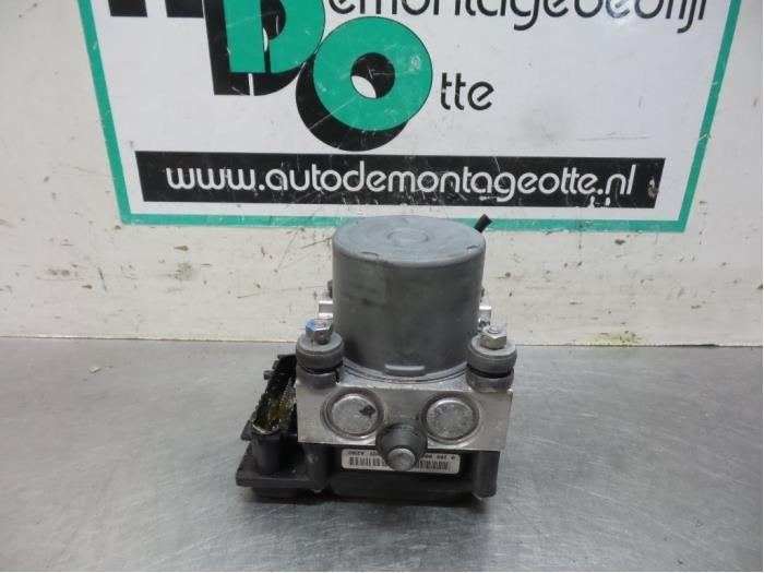 Pompe ABS d'un Citroen C4 (C4 04-), -, 3 mois de garantie, Utilisé, -