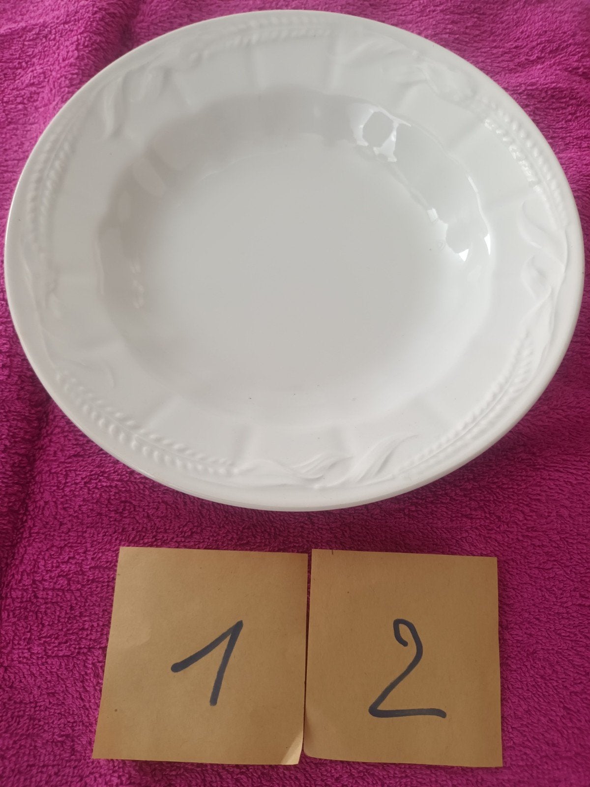 12 diepe borden, Ophalen, Zo goed als nieuw, Klassiek, Bord(en)