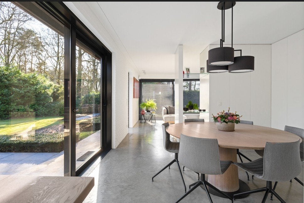 Ronde design eettafel, Ophalen, Gebruikt, 150 tot 200 cm, Vijf personen of meer