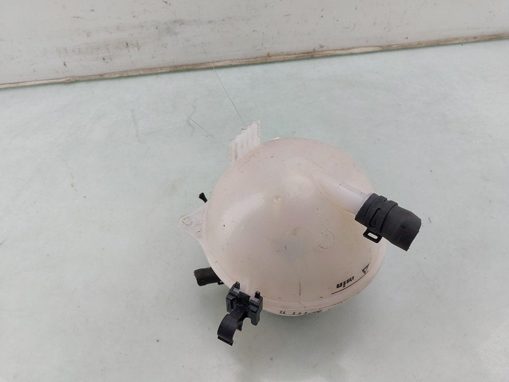 VASE D'EXPANSION Skoda Fabia III (NJ3) (01-2014/06-2021), Utilisé, Skoda