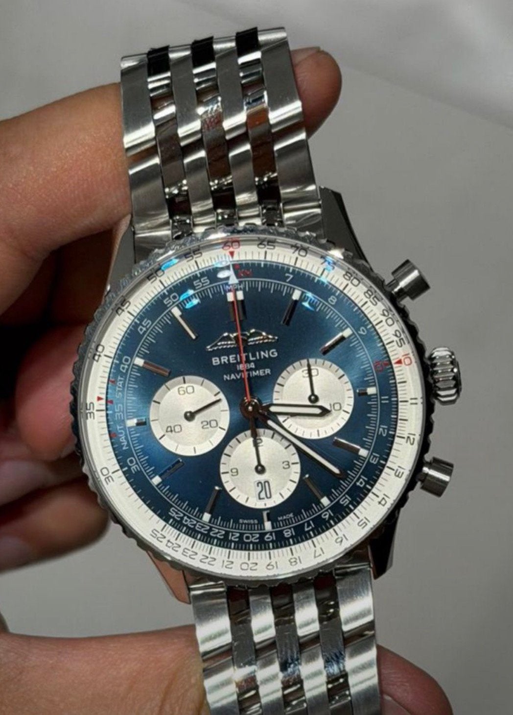 Breitling navitimer B01 chrongraphe blue . 46mm, Bijoux, Sacs & Beauté, Enlèvement ou Envoi, Comme neuf, Cuir