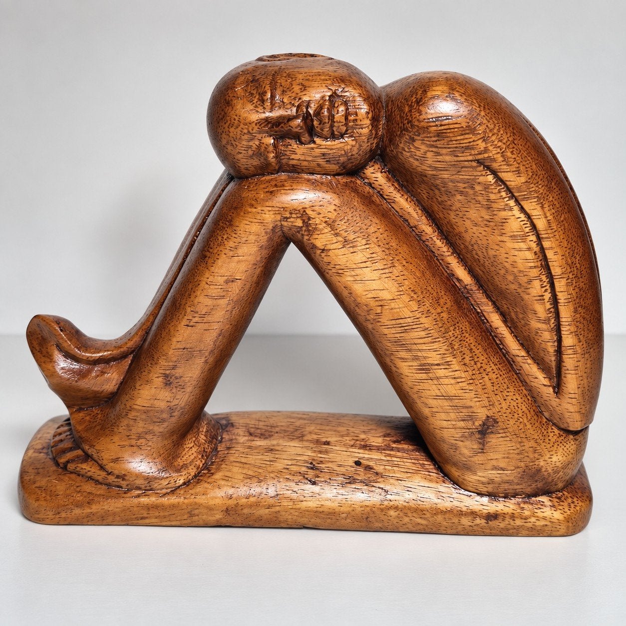 Orang Malu Indonesisch houtsnijwerk Verlegen Man Weeping Yog, Statue, Bois, Enlèvement ou Envoi, Brun