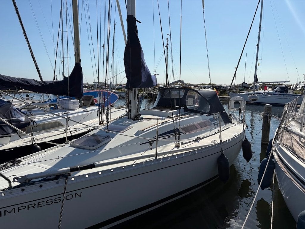 Beneteau First 305 1988 in goede staat, Watersport en Boten, Kajuitzeilboten en Zeiljachten, 10 m, Gebruikt, Binnenboordmotor