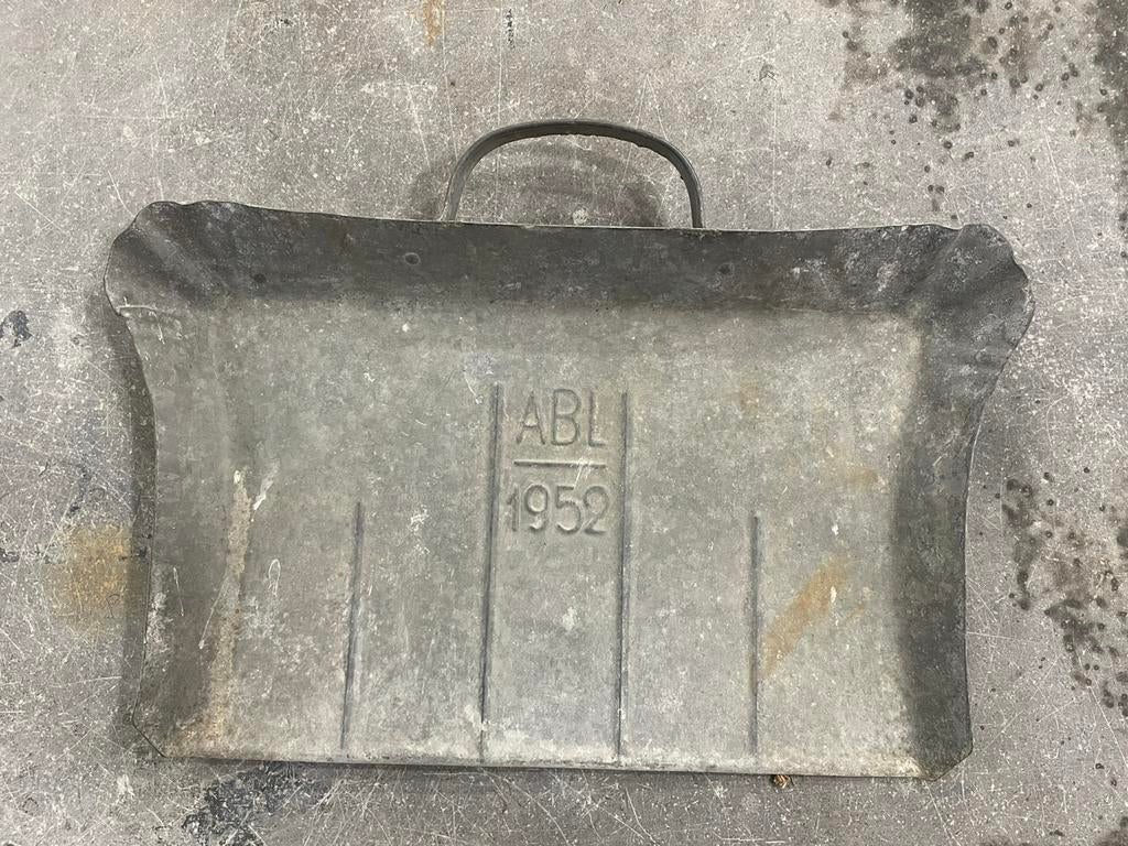 Stalen vuilblik ABL 1952, Enlèvement, Utilisé