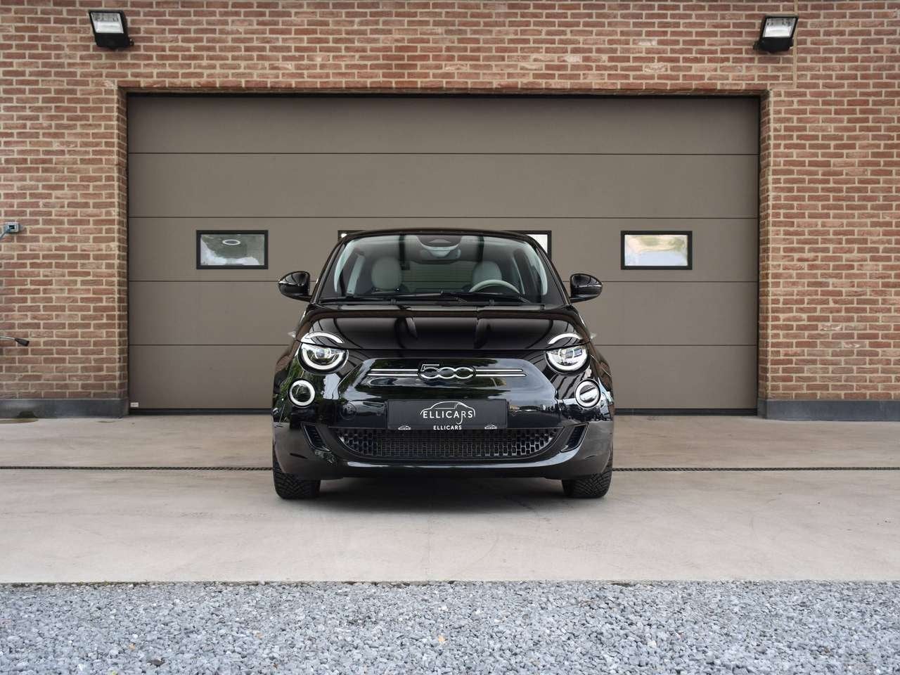 Fiat 500e 42 KWH SOH 94,51% / LA PRIMA / 3+1 / PANORAMISCH, Autos, 0 kg, 87 kW, 4 portes, 0 kg