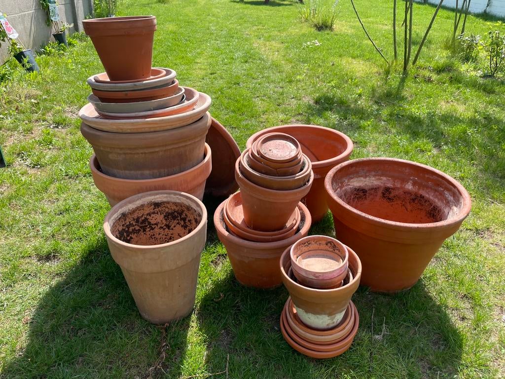 Verschillende terracotta bloempotten, Ophalen, Gebruikt, 40 cm of meer, Rond