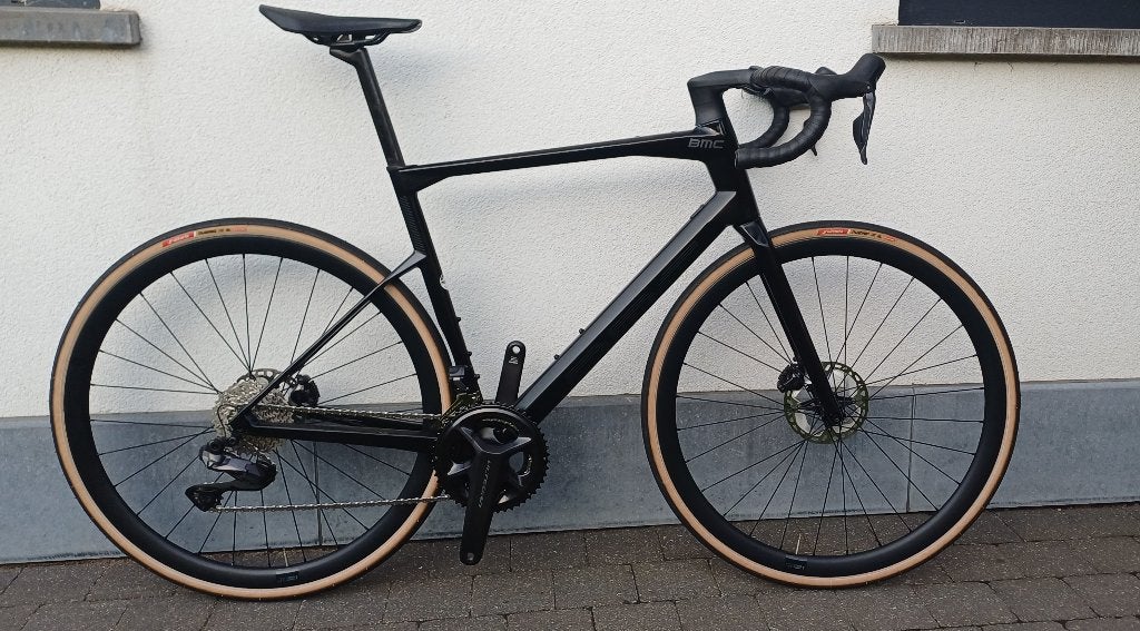 BMC Roadmachine 01 Five 2023, Fietsen en Brommers, Fietsen | Racefietsen, Ophalen, Carbon, Zo goed als nieuw, Schijfrem