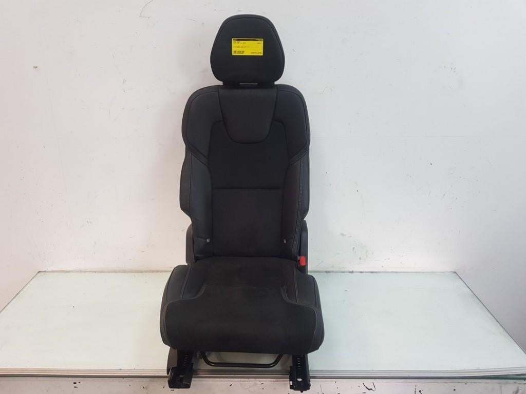 SIEGE ARRIÈRE C Volvo XC90 II (01-2014/12-2022), Dhr. J. Ham, Administratie@autoham.nl, Nijkerkerstraat 27a 27a
3821 CD  AMERSFOORT, NL