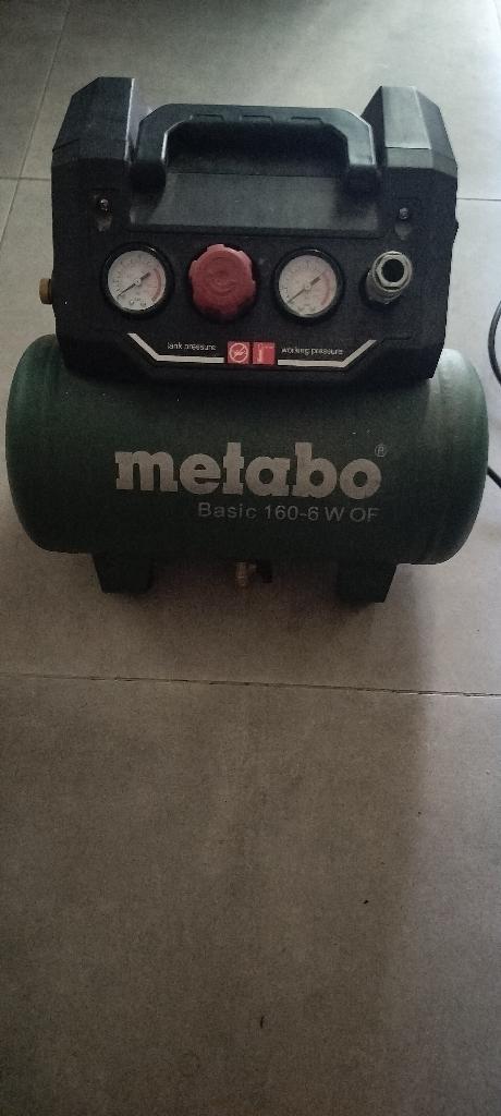 Compressor lucht, Doe-het-zelf en Bouw, Compressors, Ophalen, 10 bar of meer, Zo goed als nieuw, Minder dan 200 liter/min