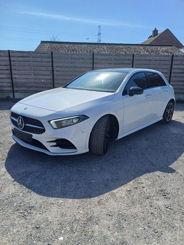 Mercedes A200 AMG Pack – 2020 – Full Option – €17.499, Auto's, Euro 6, Leder en Stof, Wit, 5 deurs