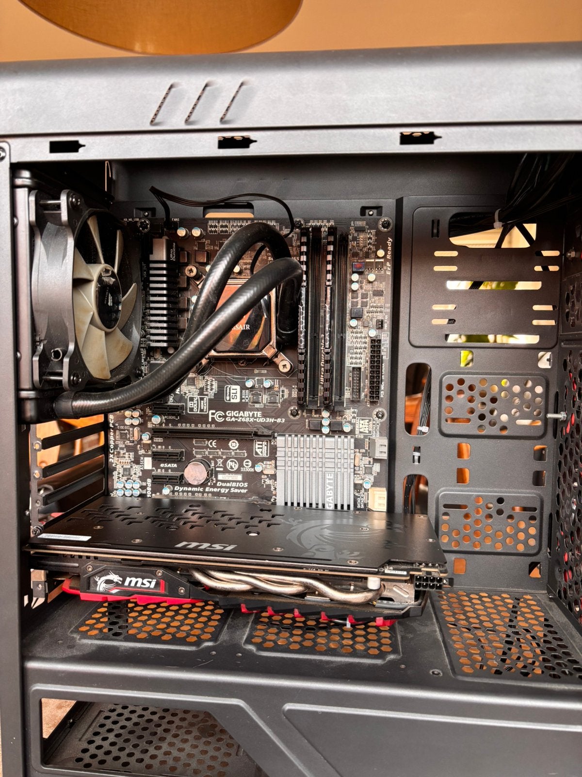 Gaming pc zonder voeding of hardeschijf, HDD, 8 GB, Utilisé, Gaming