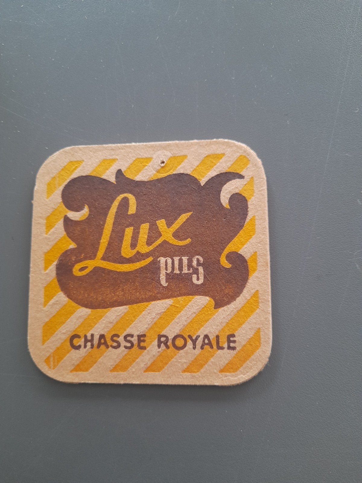 Bierviltje lux pils, Verzamelen, Ophalen of Verzenden