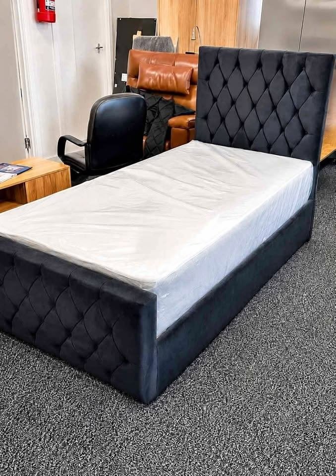 Tweepersoonsbed met luxe hoofdbor, Verzenden, Nieuw, Tweepersoons, Crème
