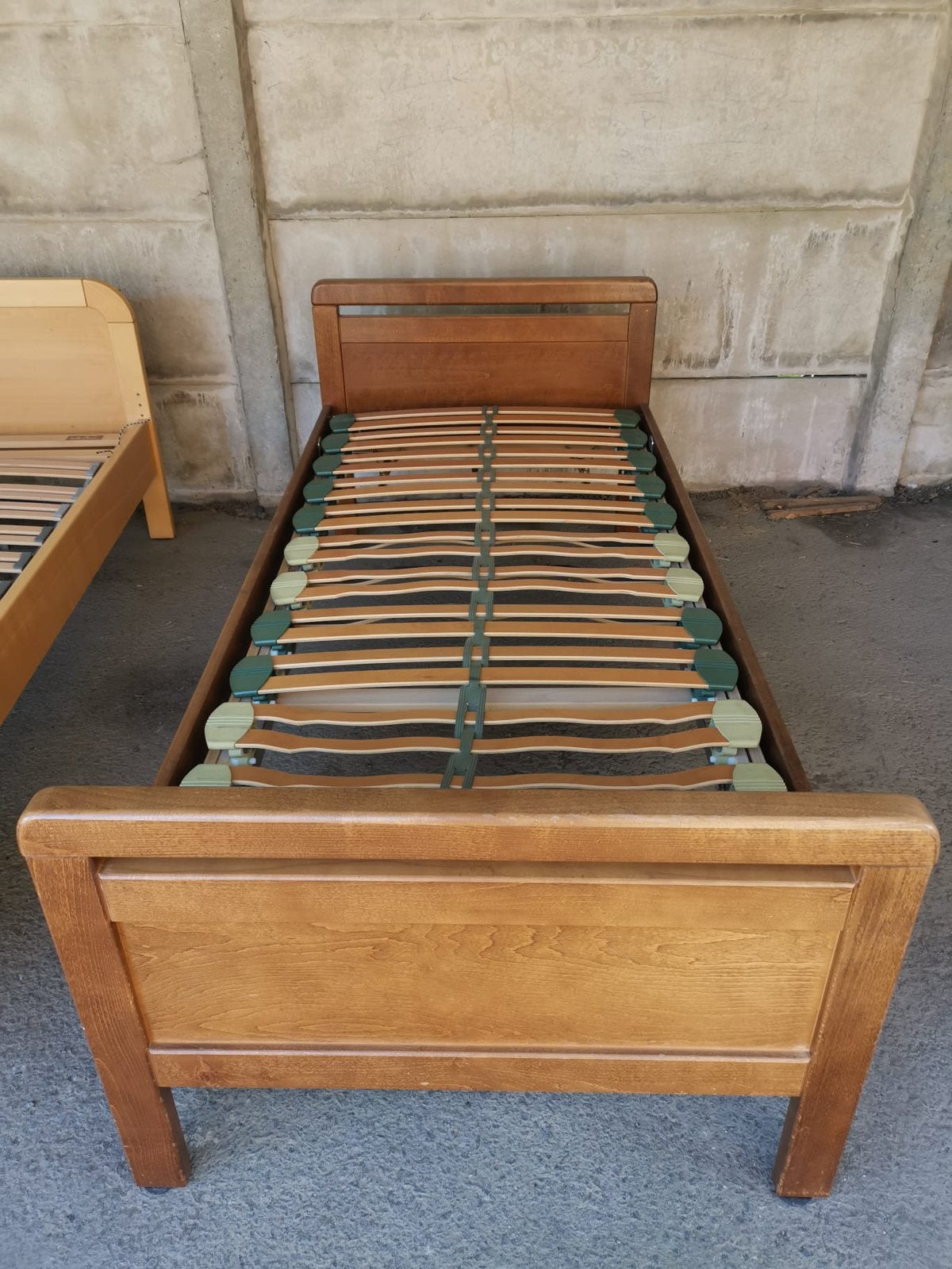 Eenpersoonsbedden in hout te koop, inclusief lattenbodem, Huis en Inrichting, Slaapkamer | Bedden, Ophalen, Gebruikt, Hout