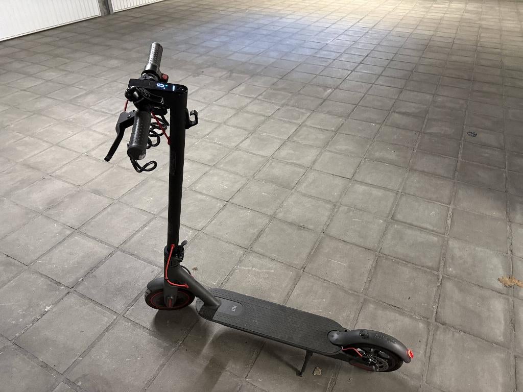 Xiaomi Elektrische Step Pro 2 – Incl. slot & lader, Fietsen en Brommers, Ophalen, Zo goed als nieuw, Elektrische step (E-scooter)