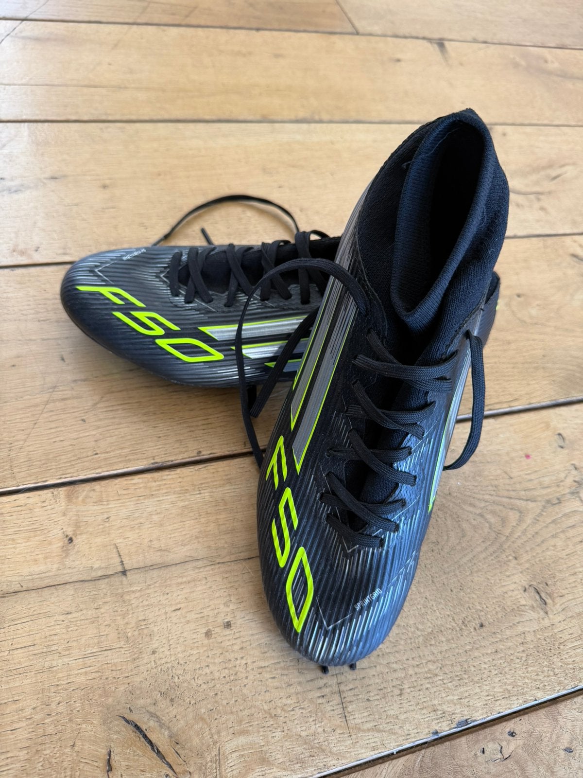 Voetbalschoenen maat 43,5, Ophalen, Zo goed als nieuw