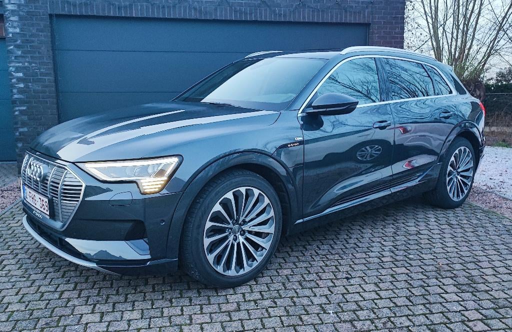 AUDI Q8 E-TRON 55 QUATTRO S-Line 95KW+408pk +2 JR GARANTIE, Automaat, Dealer onderhouden, Q8 e-tron, Leder