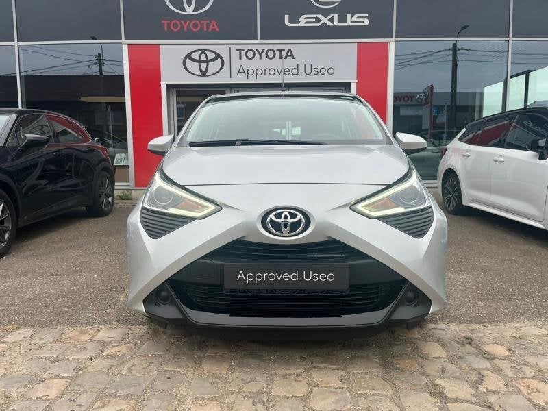 Toyota Aygo x-play, Auto's, Automaat, 72 pk, 5 deurs, Zilver of Grijs
