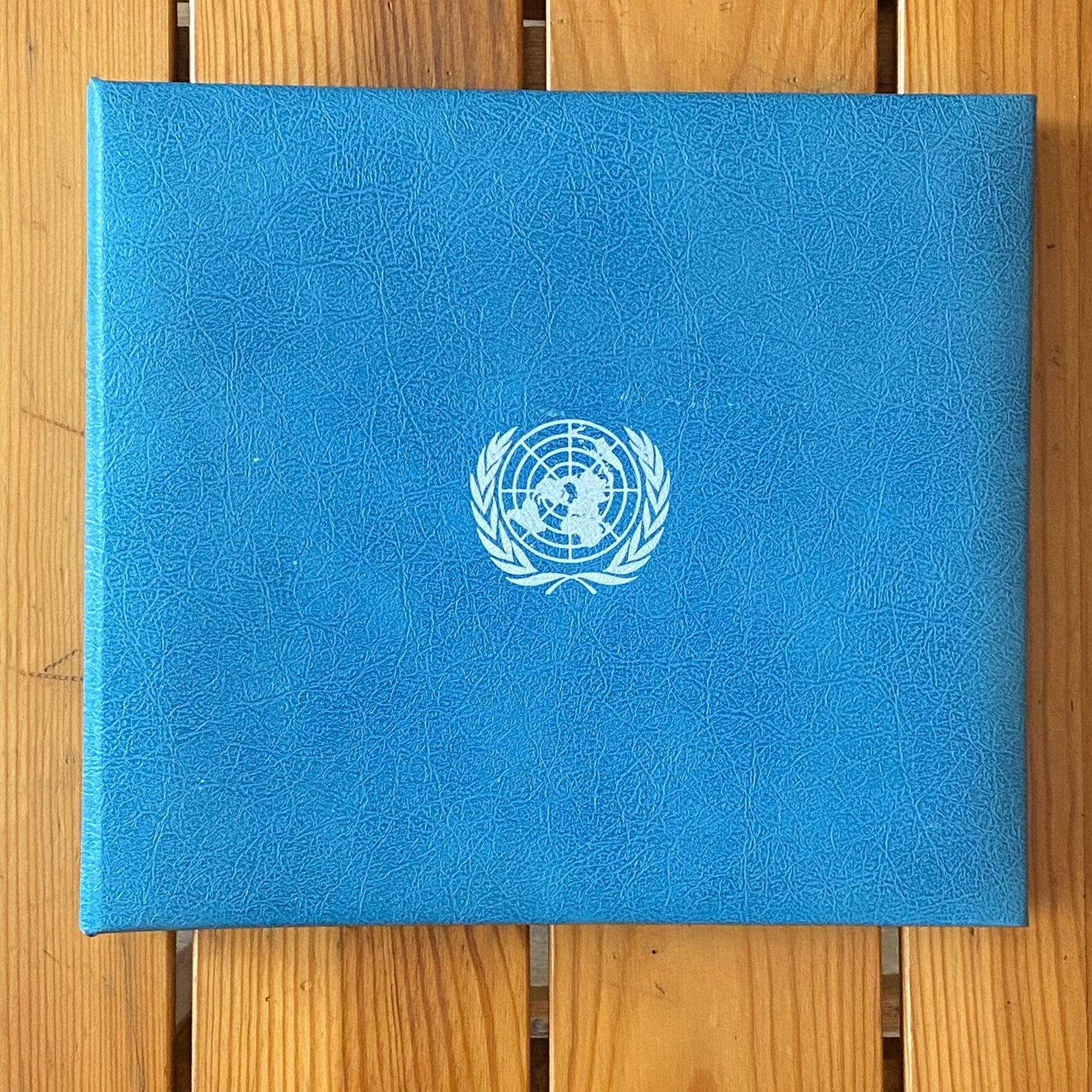Official United Nations Commemorative Medal - Argent - 1973, Enlèvement ou Envoi, Argent