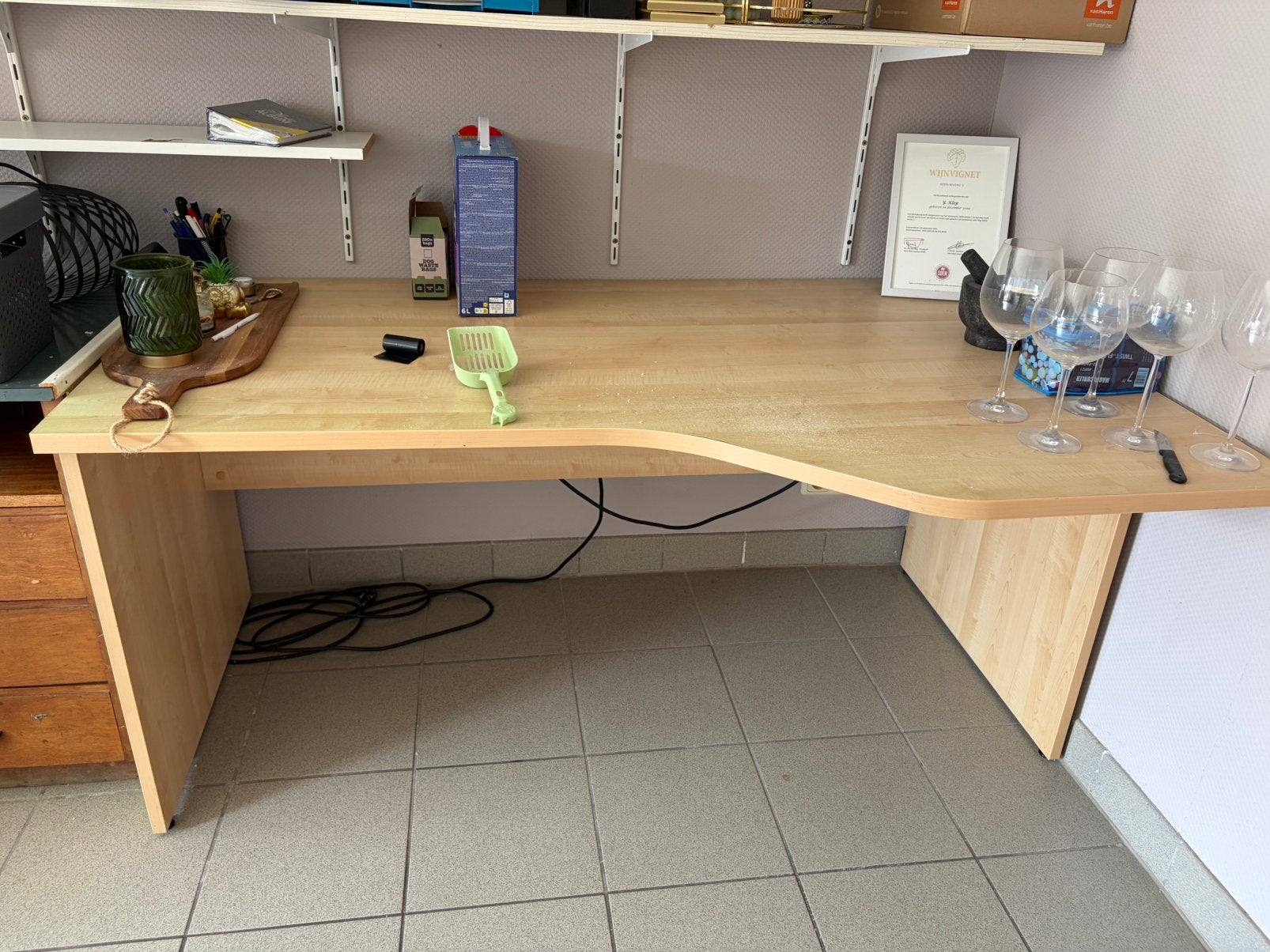 Bureau d'angle avec prise de courant, Maison & Meubles, Enlèvement, Prise de courant, Comme neuf, Bureau d'angle