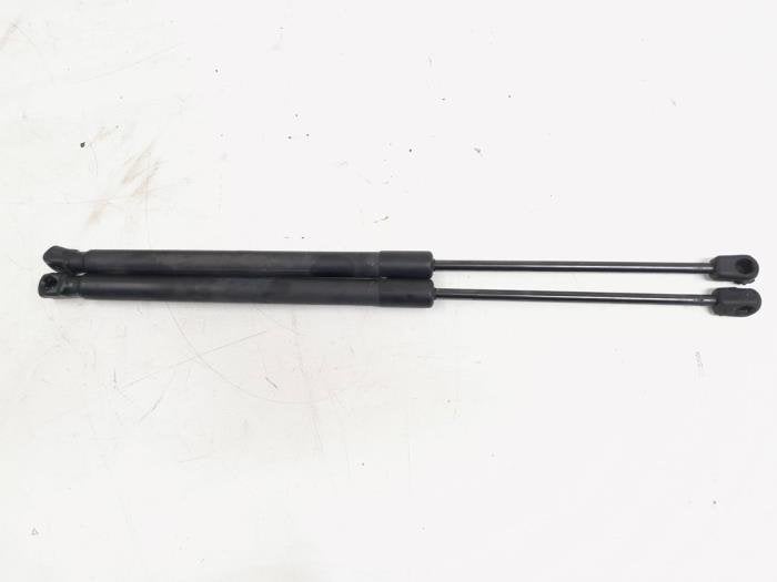 Kit amortisseur couvercle coffre d'un Volkswagen Golf Plus, Volkswagen, -, 3 mois de garantie, Utilisé