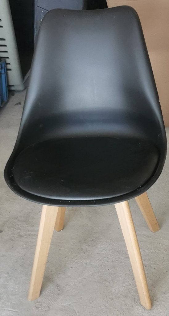 Lot de 4 chaises noires style scandinave, Maison & Meubles, Chaises, Enlèvement, Utilisé, Scandinave, Bois