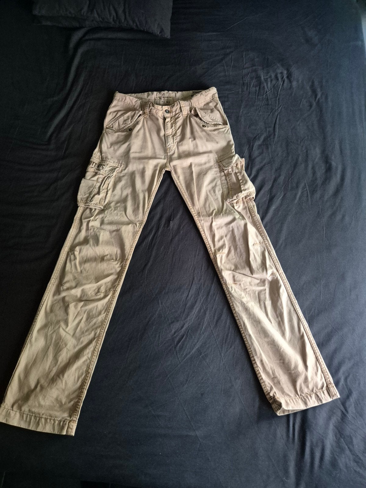 Cargobroek Schott maat W32, Kleding | Heren, Broeken en Pantalons, Schott, Beige, Ophalen of Verzenden, Zo goed als nieuw