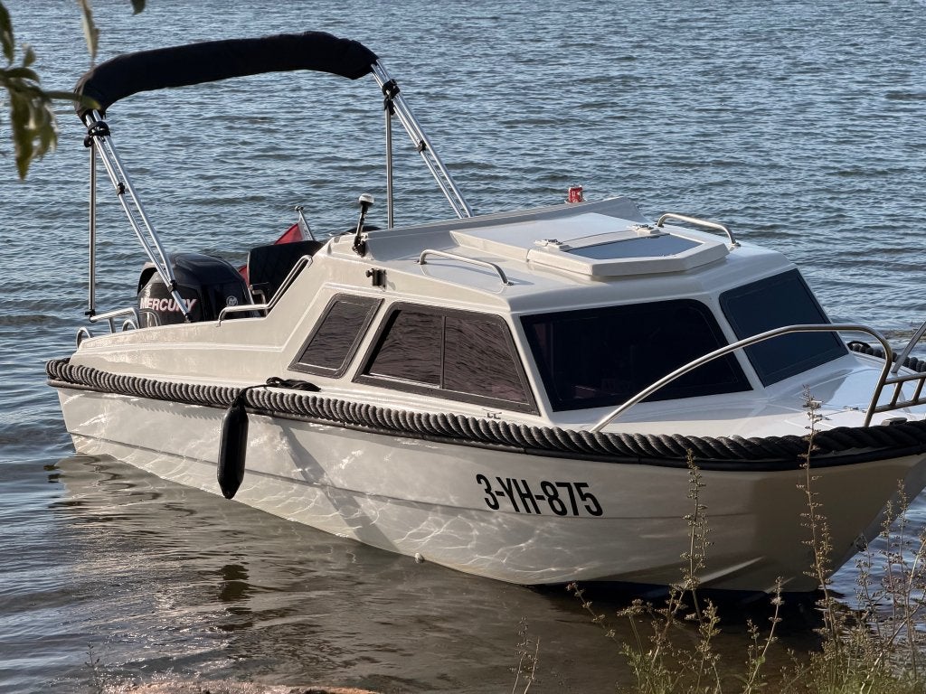 Sportieve Kajuit (vis) boot, 50PK 4t Mercury incl Trailer!, Watersport en Boten, Vis- en Consoleboten, Gebruikt, Met afstandsbediening