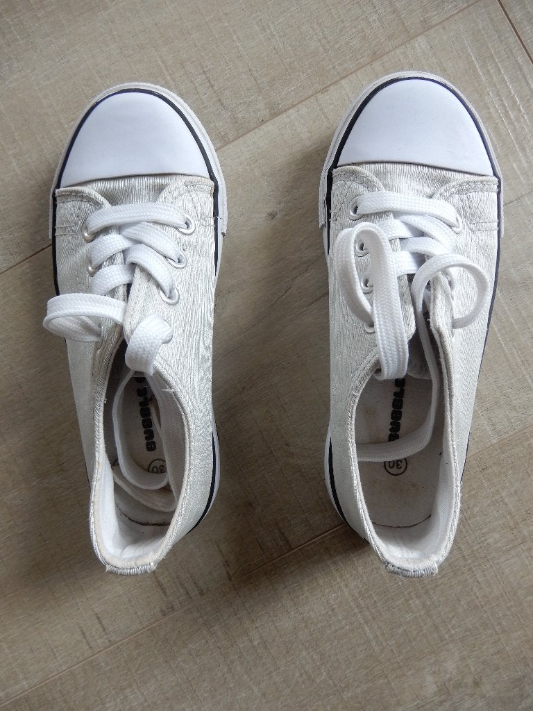 Chaussures type basket p30, Sans marque, Enlèvement ou Envoi, Utilisé, Chaussures