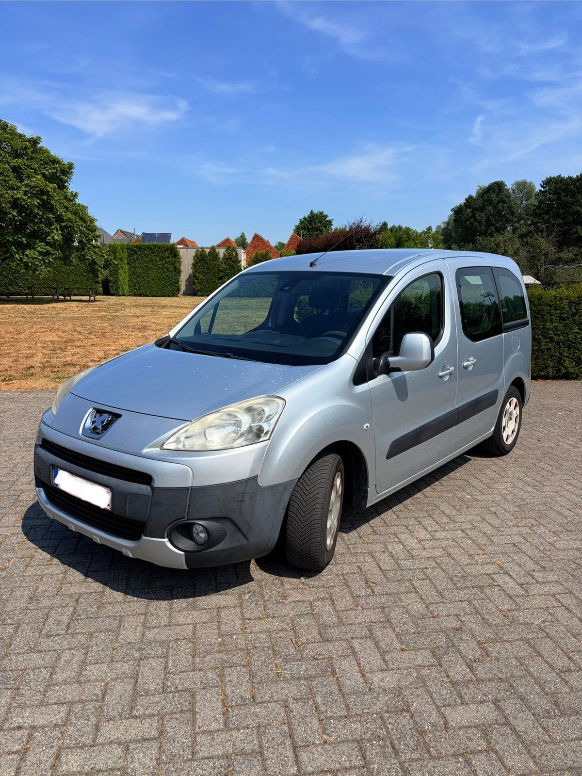 Peugeot Partner Tepee 2012, Auto's, Voorwielaandrijving, Euro 5, Stof, Zwart